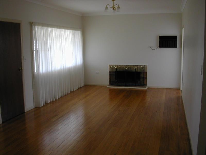 8 Hilton Avenue, Lismore Heights NSW 2480