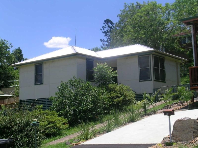 8 Robert Street, Lismore NSW 2480