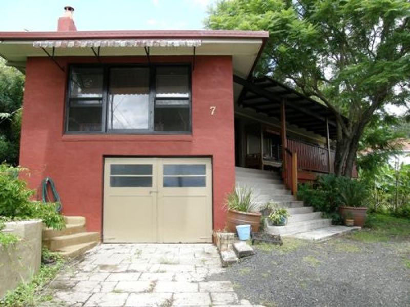 7 Esyth Street, Girards Hill NSW 2480