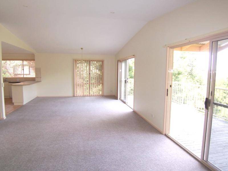 54 Berrambool Drive, Merimbula NSW 2548