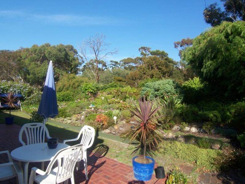 11 Hakea Place, Tura Beach NSW 2548