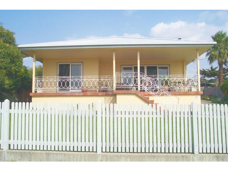 11 Hosies Road, Eden NSW 2551