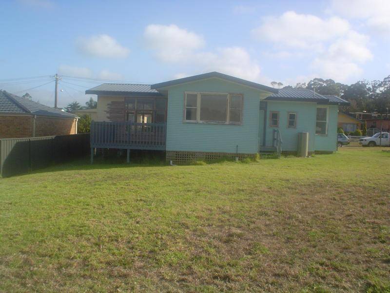 19 Lakeside Drive, Eden NSW 2551