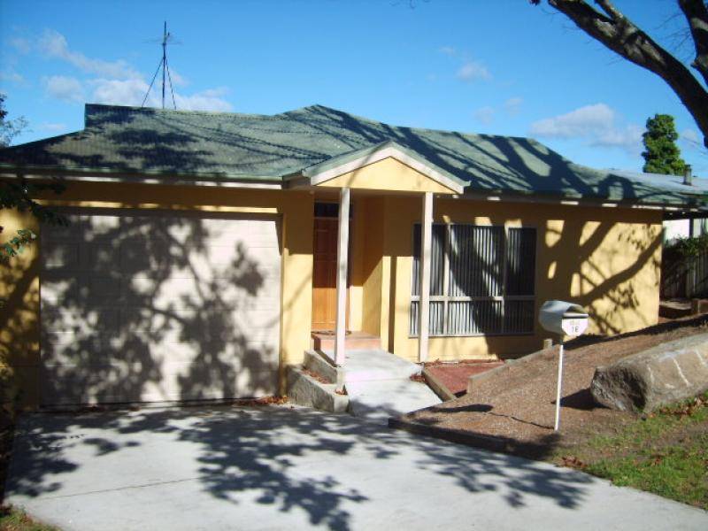 16 Belmore Street, Bega NSW 2550
