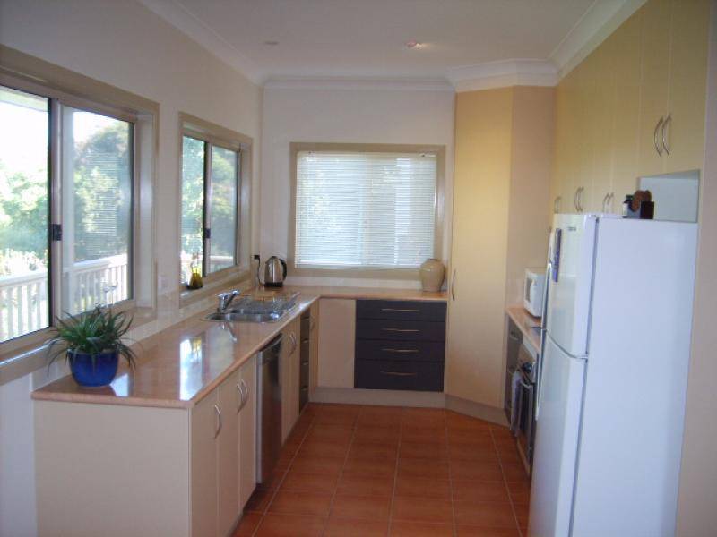 16 Belmore Street, Bega NSW 2550