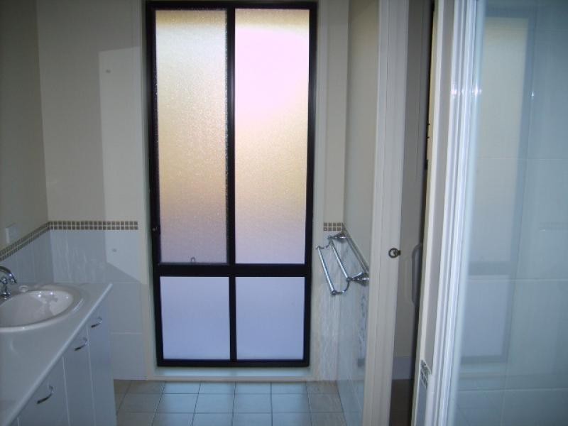 33 Glen Mia Drive, Bega NSW 2550