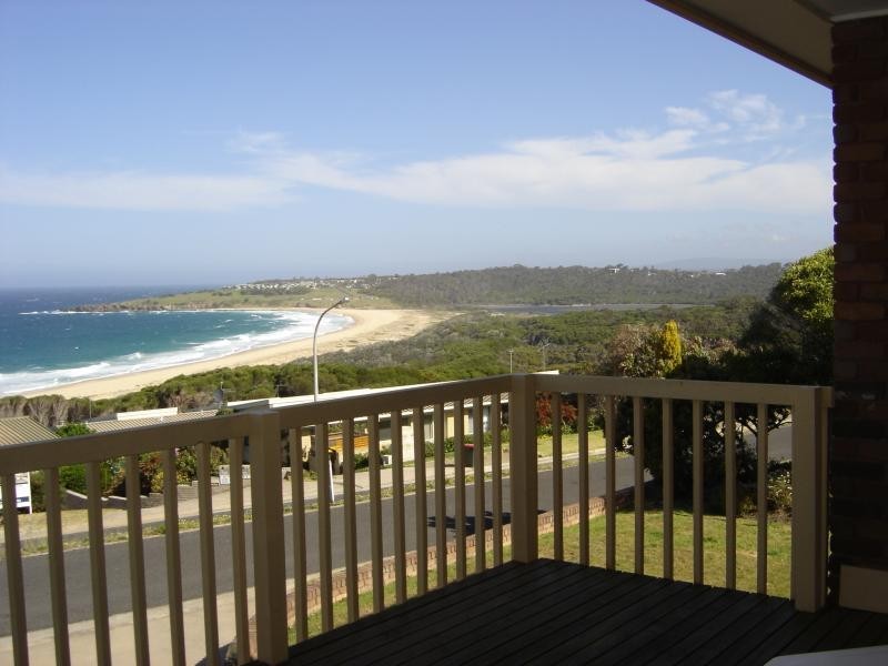 21 Surf Circle, Tura Beach NSW 2548