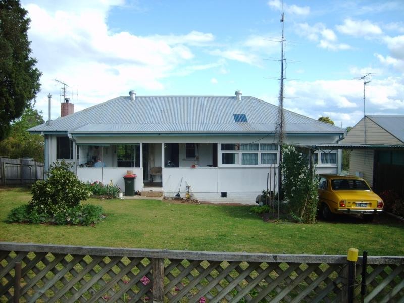 7 Girraween Crescent, Bega NSW 2550