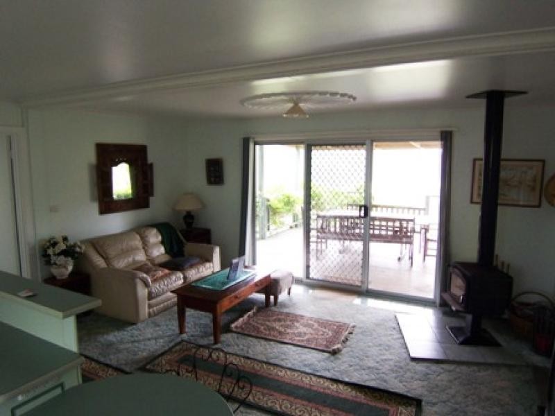 881 Sapphire Coast Drive, Bournda NSW 2550