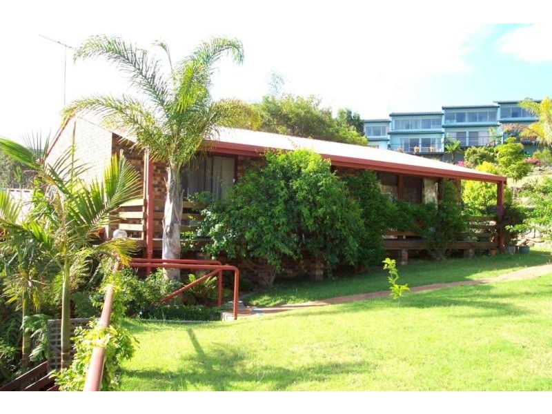 2 Garden Circle, Merimbula NSW 2548