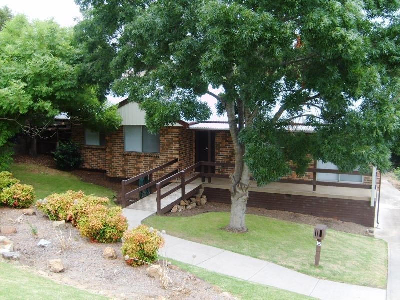 15 Meringo Street, Bega NSW 2550