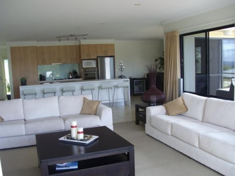 4B Elizabeth Parade, Tura Beach NSW 2548