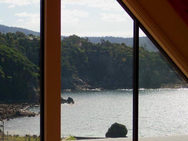 212 Imlay Street, Eden NSW 2551