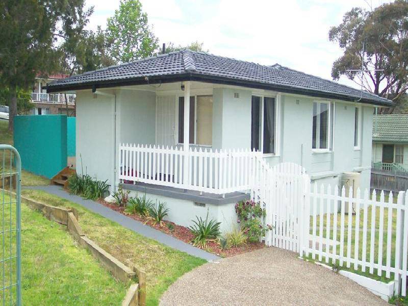 11 Botany Street, Eden NSW 2551