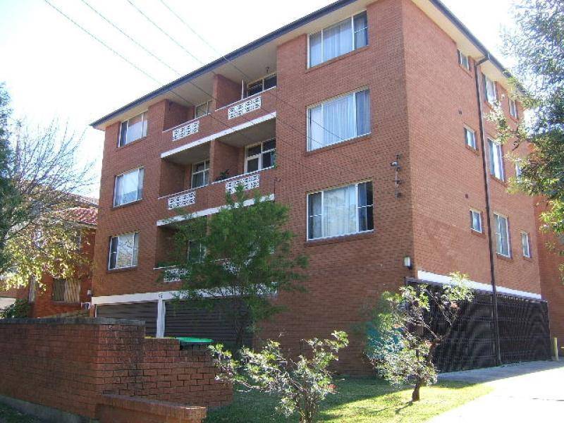 9/1-3 Myers Street, Roselands NSW 2196