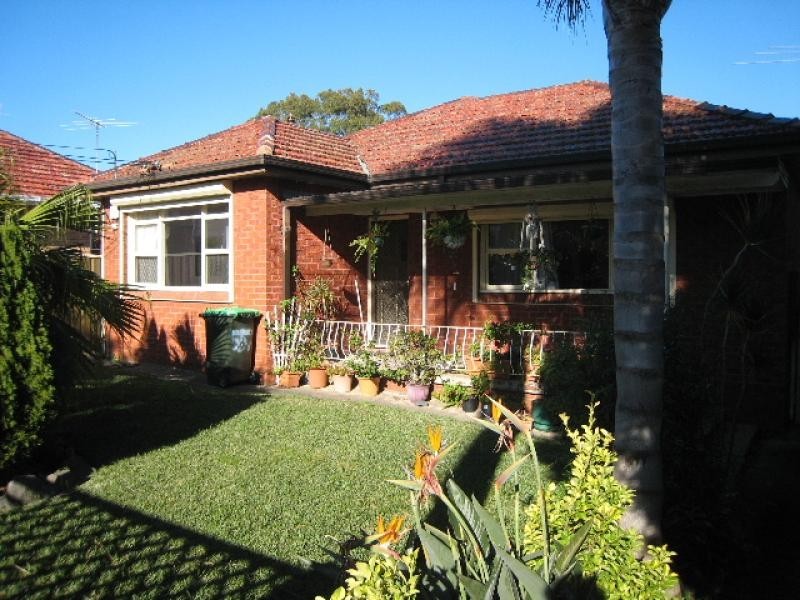 83 Bassett Street, Hurstville NSW 2220