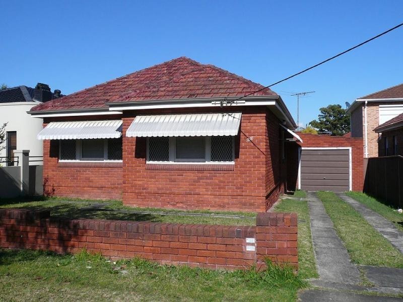 38 Colwell Street, Kingsgrove NSW 2208