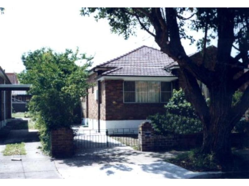28 Edgbaston Road, Beverly Hills NSW 2209