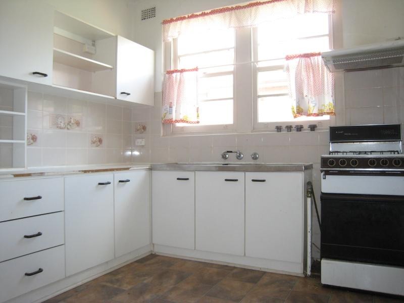 28 Edgbaston Road, Beverly Hills NSW 2209