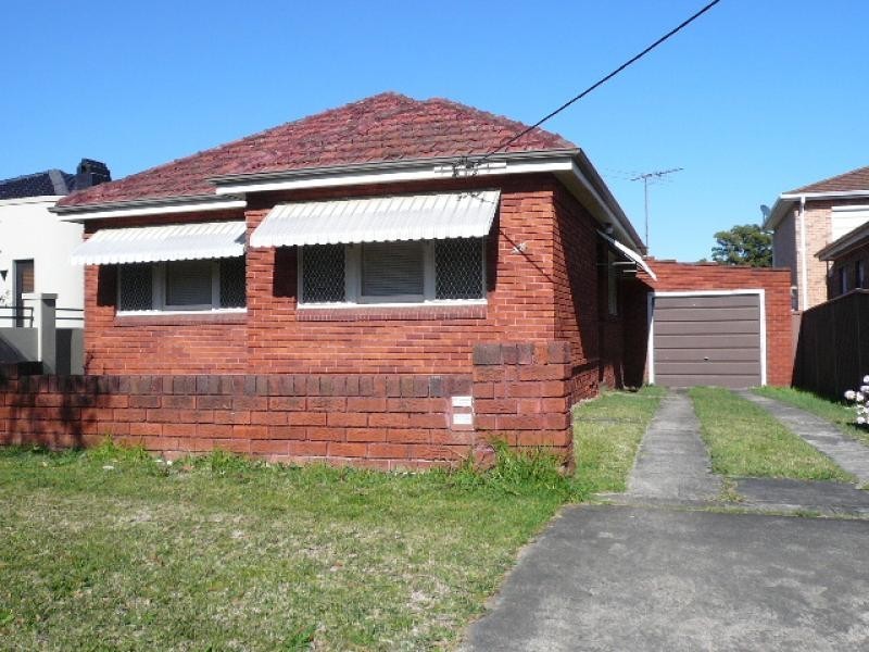 38 Colwell Street, Kingsgrove NSW 2208