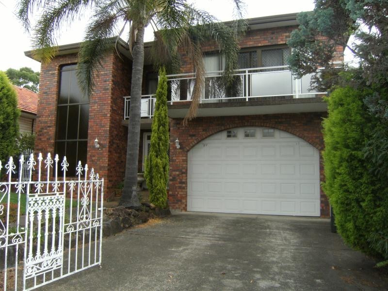 28 Albion Street, Roselands NSW 2196