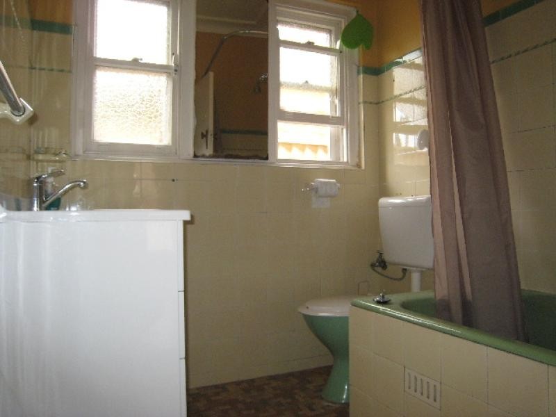 142 Stoney Creek Road, Beverly Hills NSW 2209