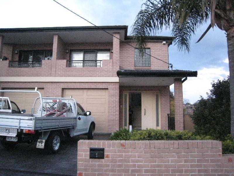 1 Tournay Street, Peakhurst NSW 2210