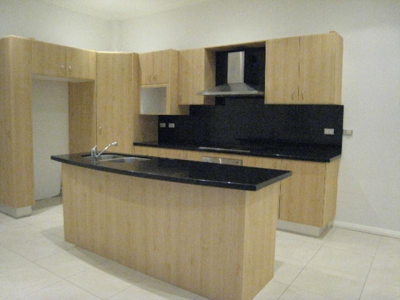 1 Tournay Street, Peakhurst NSW 2210