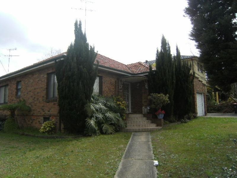 21 Lundy Avenue, Kingsgrove NSW 2208