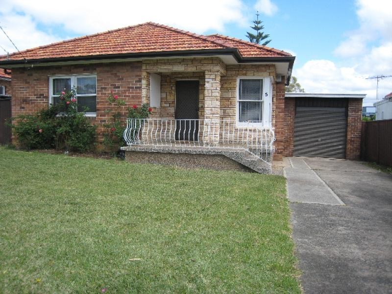 5 Burrimul Street, Kingsgrove NSW 2208