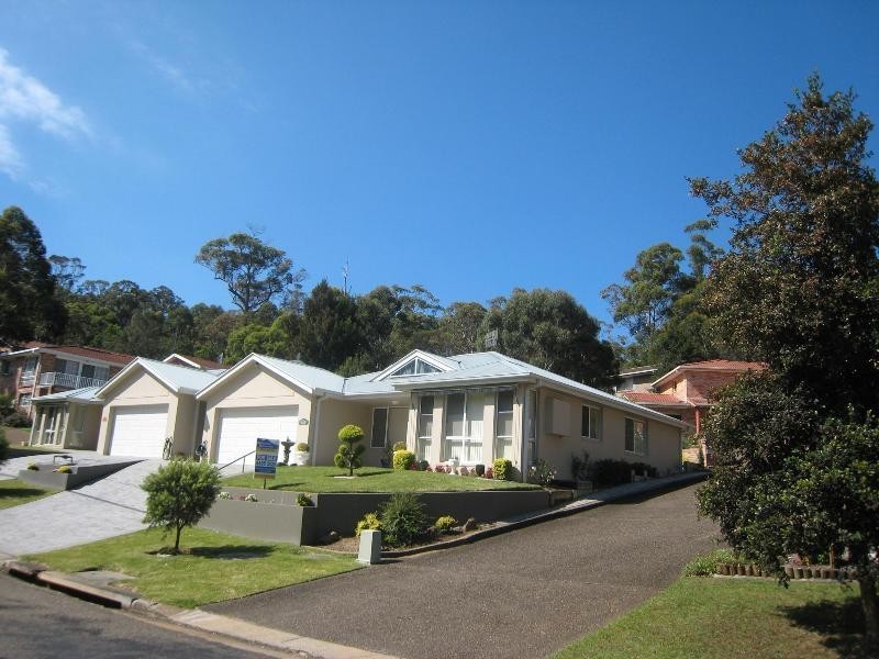 25 Augusta Place, Mollymook NSW 2539