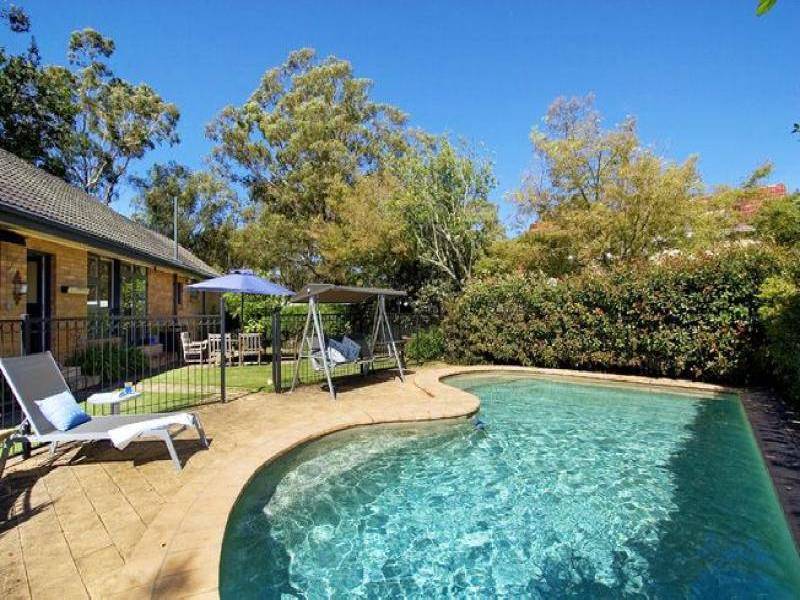 15 Geoffrey Street, Turramurra NSW 2074