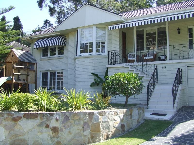 18 Bedford Avenue, Turramurra NSW 2074