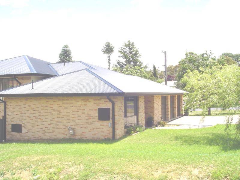 2 Rutledge Place, Cooma NSW 2630