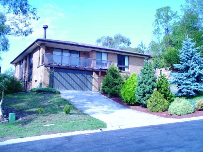 12 Kaufline Close, Cooma NSW 2630