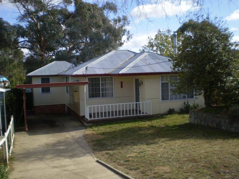 21 Chapman Street, Cooma NSW 2630