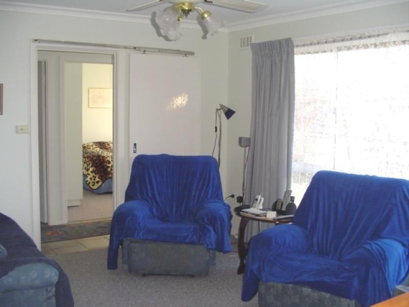 42 Baron Street, Cooma NSW 2630