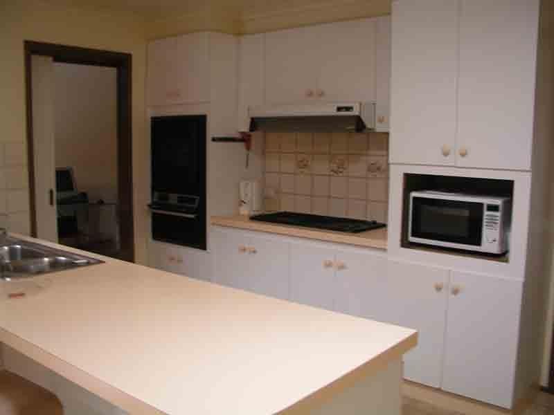 32 Inverness Street, Endeavour Hills VIC 3802