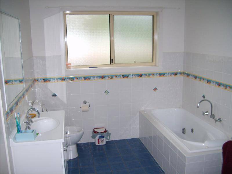 19 Fairview Street, Bega NSW 2550