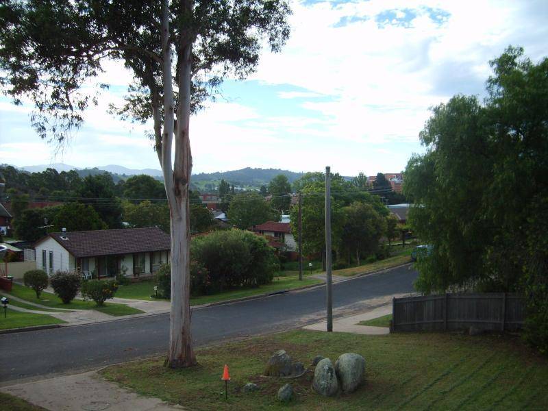 10 Koolgarra Drive, Bega NSW 2550