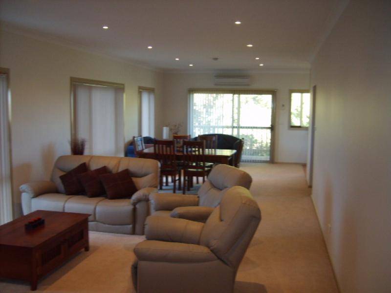 16 Belmore Street, Bega NSW 2550