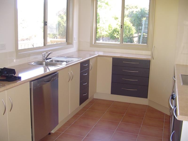 16 Belmore Street, Bega NSW 2550