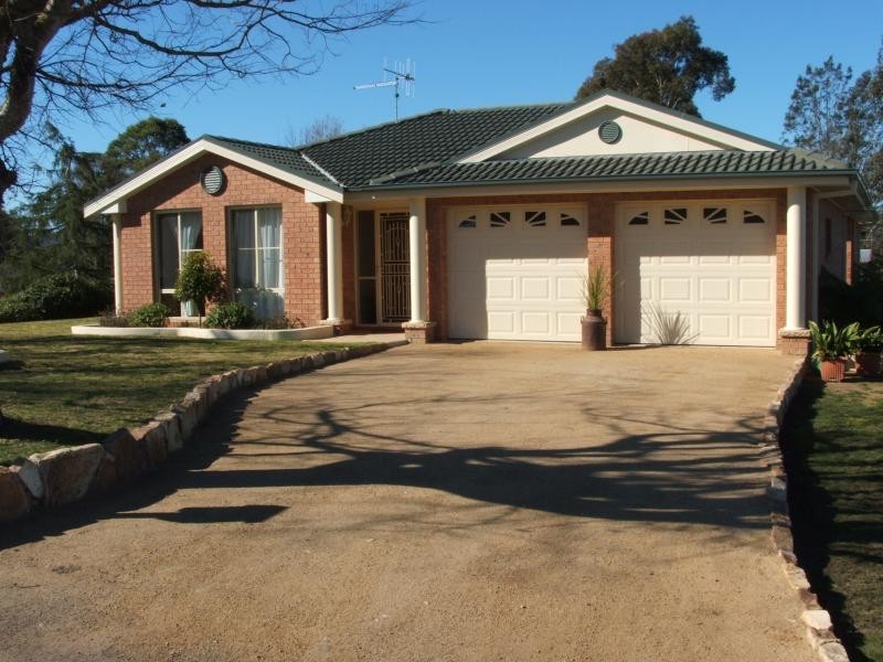 4 Valley Street, Bega NSW 2550