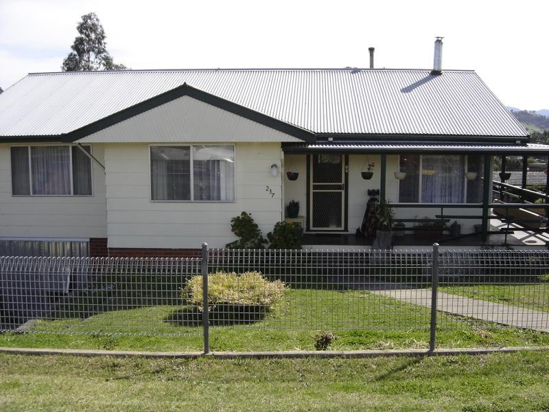 237 Auckland Street, Bega NSW 2550