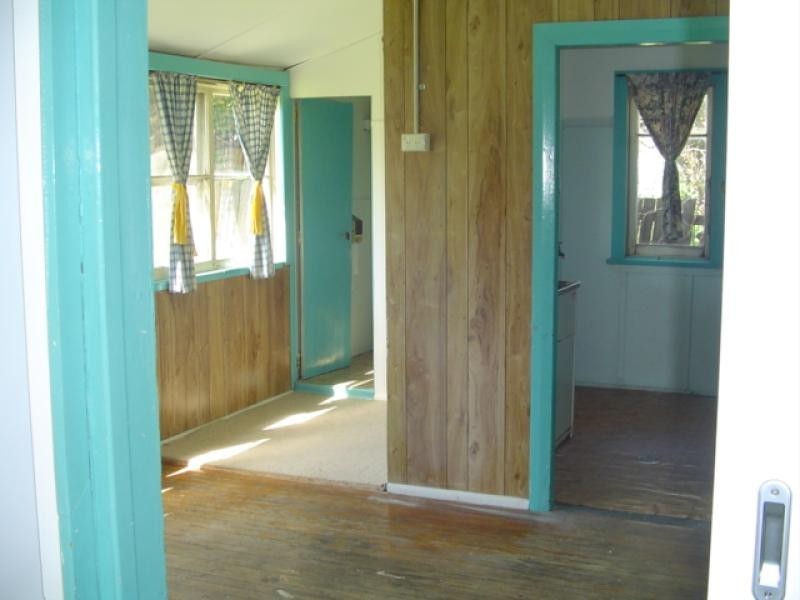 34 Parker Street, Bega NSW 2550