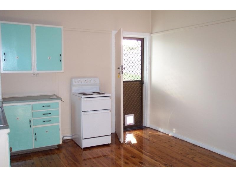 69 Meringo Street, Bega NSW 2550