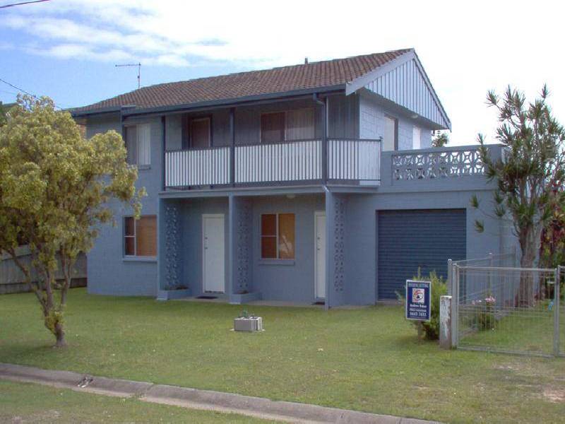 15 Honeysuckle Street, Brooms Head NSW 2463