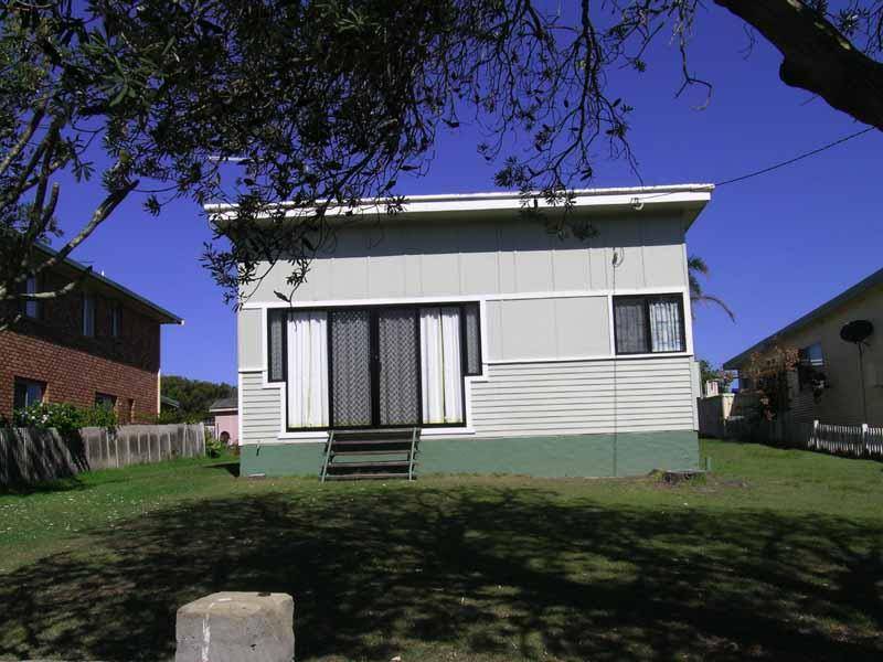 9 Lasiandra Street, Brooms Head NSW 2463