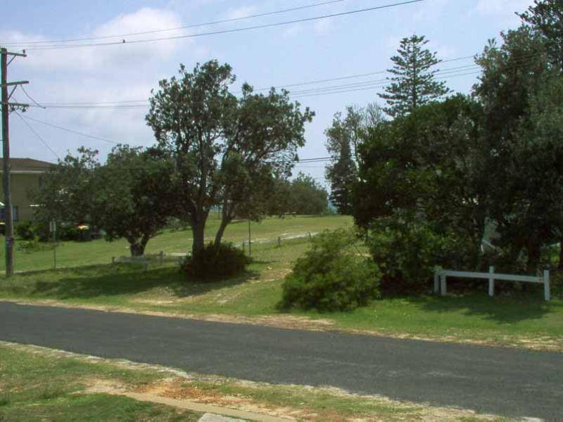 122 Ocean Road, Brooms Head NSW 2463