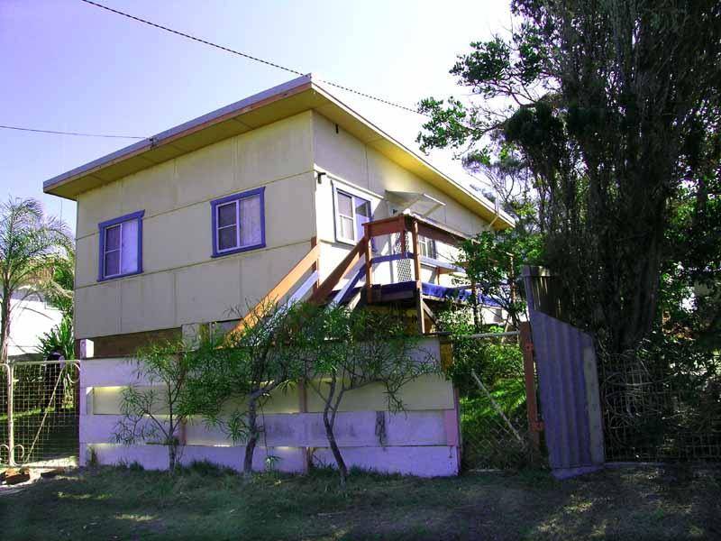 8 Pointsettia Crescent, Brooms Head NSW 2463